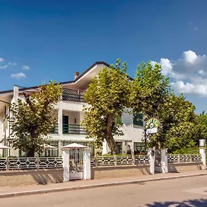 *** Hotel Eura Italia